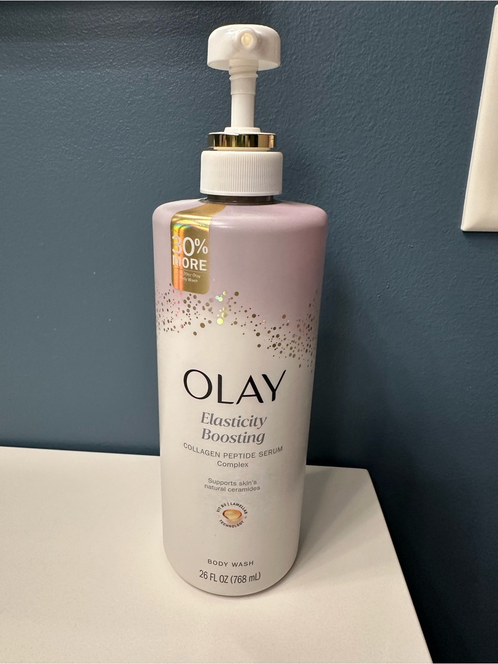 OLAY Elasticity Boosting Body Wash - Pink and White